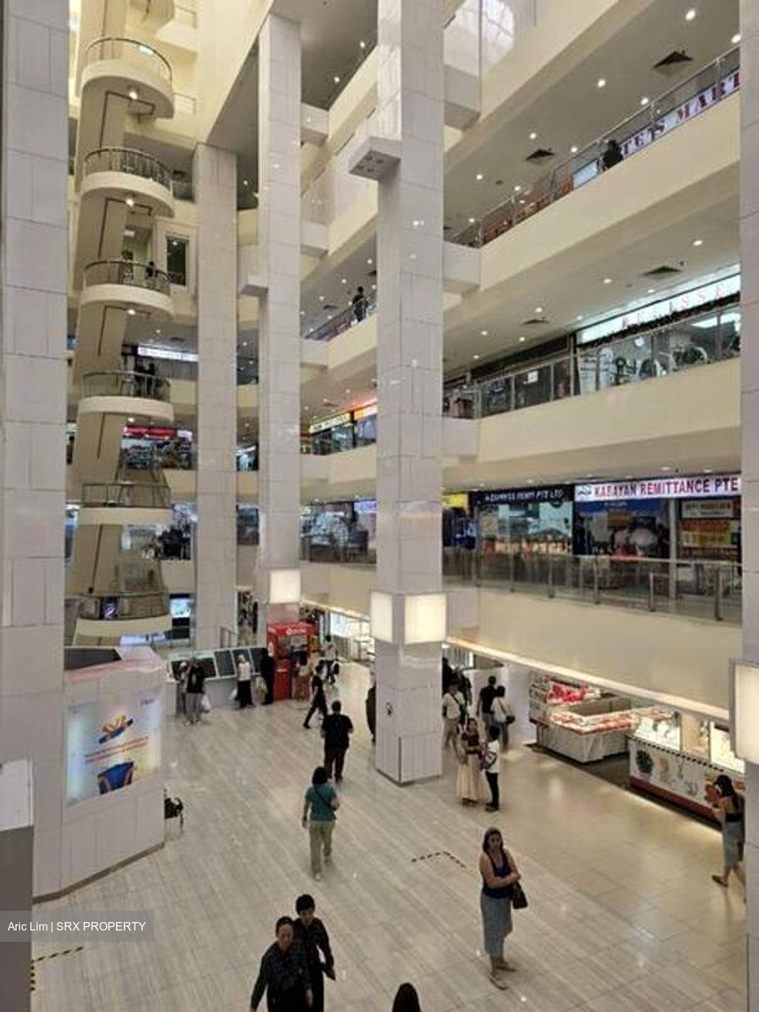Elizabeth Tower (D9), Retail #518662131